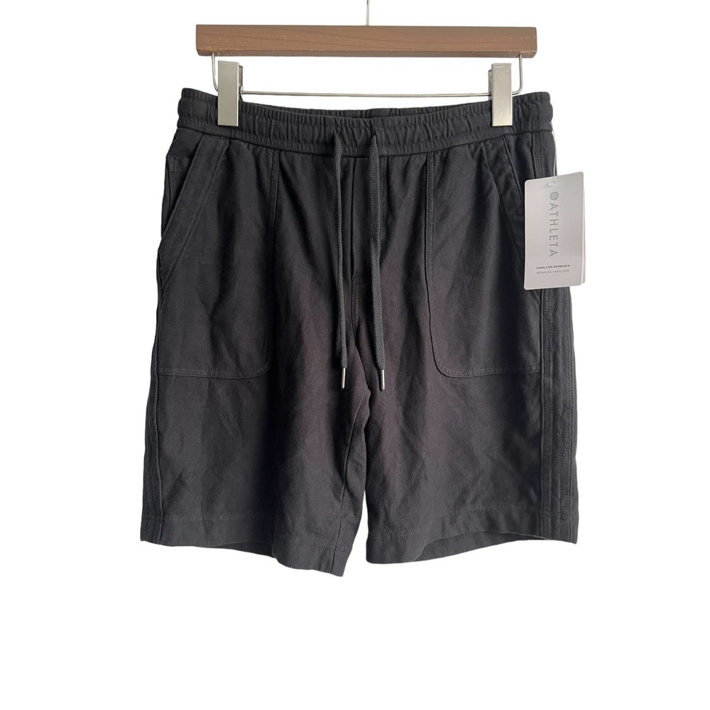 NWT Athleta‎ Farallon Bermuda Shorts Semi-Fitted Breathable Black Women’s Small